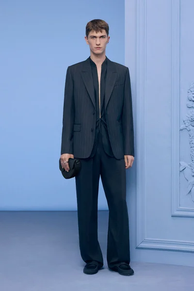 Look 43